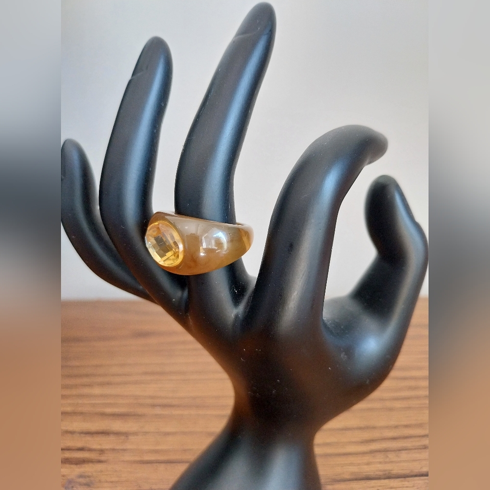 Amber Women's Ring - Picture 2 of 11